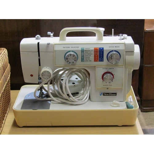 943 - NEW HOME SEWING MACHINE