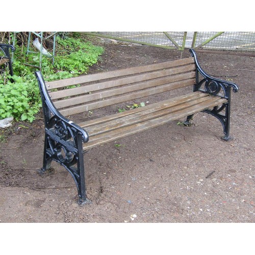 1055 - METAL GARDEN BENCH