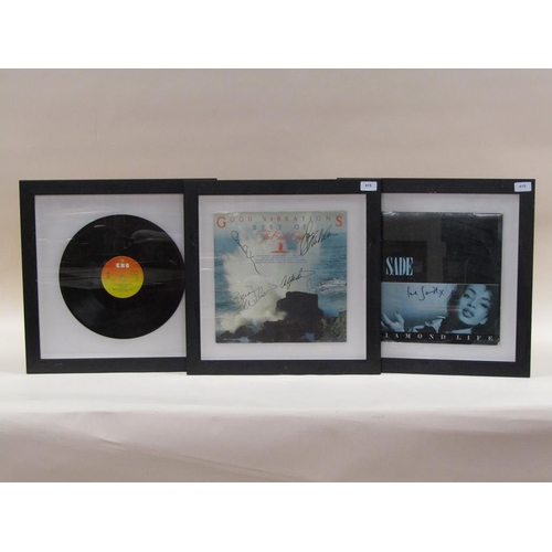 1275 - COLLECTION OF FOUR RECORD SLEEVES INC. BEACH BOYS, MICHAEL JACKSON WITH FACSIMILE SIGNATURES