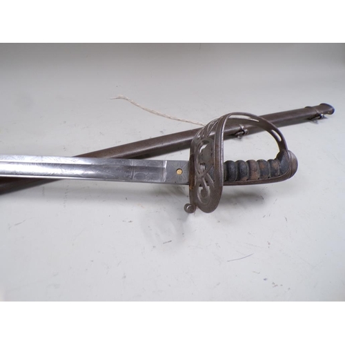 1437 - VICTORIAN CAVALRY SWORD, 99CM L