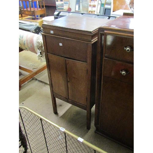 682 - GRAMOPHONE CABINET