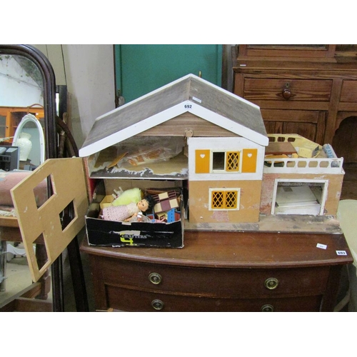 692 - VINTAGE DOLLS HOUSE