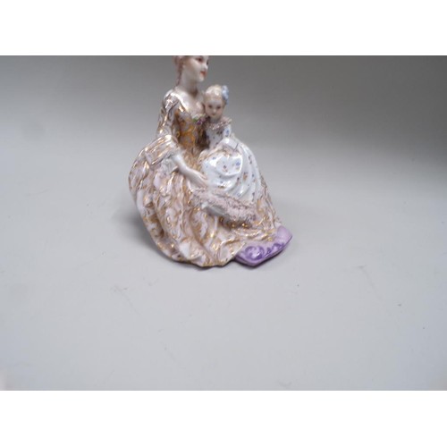 231 - BOX OF MISC TO INCL MEISSEN FIGURE GROUP