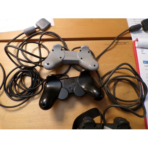 407 - SONY PLAYSTATION (MODEL NO. DTL-H3002) NET YAROZE BLACK, GAMES AND ACCESSORIES ETC