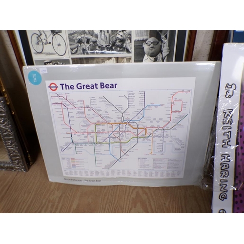 176 - POSTERS AND CANVAS PRINTS