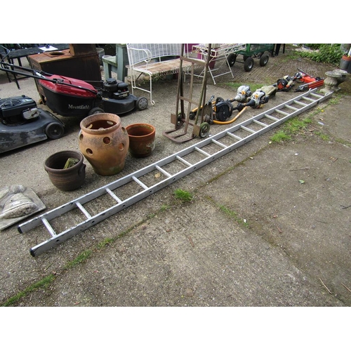 1077 - LARGE ALUMINIUM LADDER