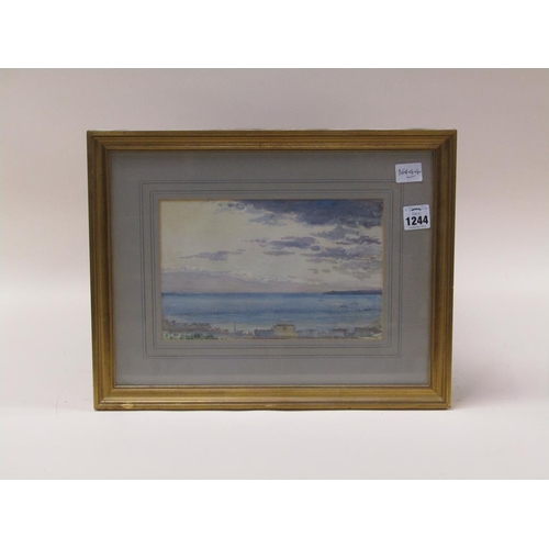 1244 - UNSIGNED - COASTAL SCENE WITH BOATS IN THE BAY, WATERCOLOUR, F/G, 17CM X 26CM