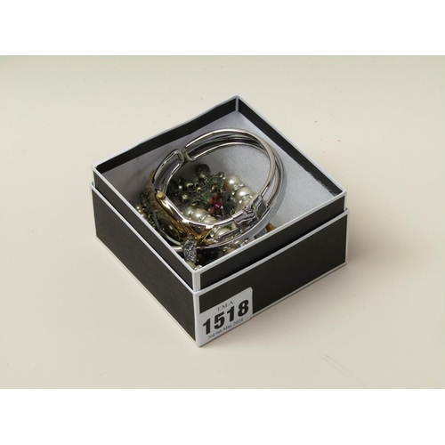 1518 - SMALL BOX OF COSTUME JEWELLERY TO INC. BANGLES, WATCHES ETC