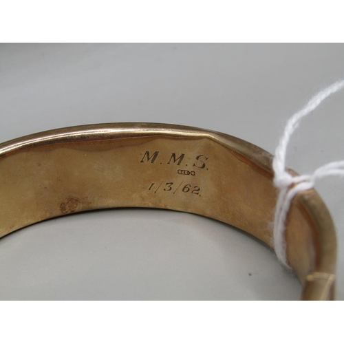 1551 - 9ct GOLD ENGRAVED BANGLE 21.4g