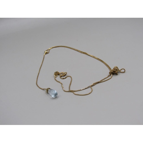 1577 - 18ct GOLD NECKLACE WITH ATTACHED GLASS PENDANT 1.4g