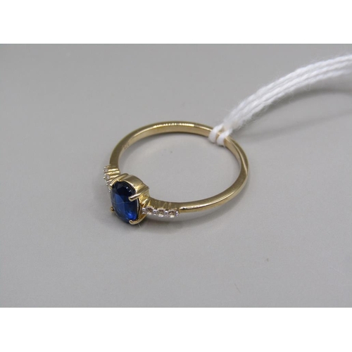 1616 - YELLOW GOLD SAPPHIRE SET RING - SIZE Q