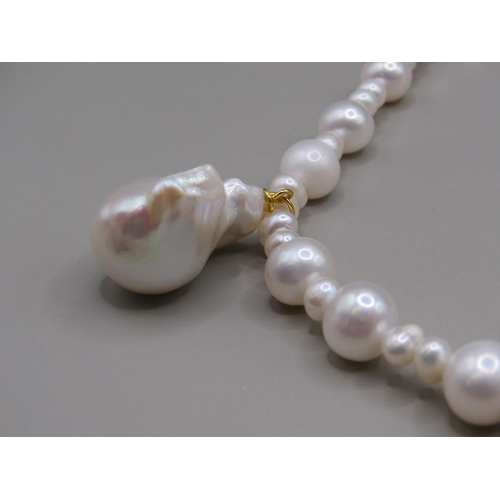 1636 - BAROQUE PEARL NECKLACE