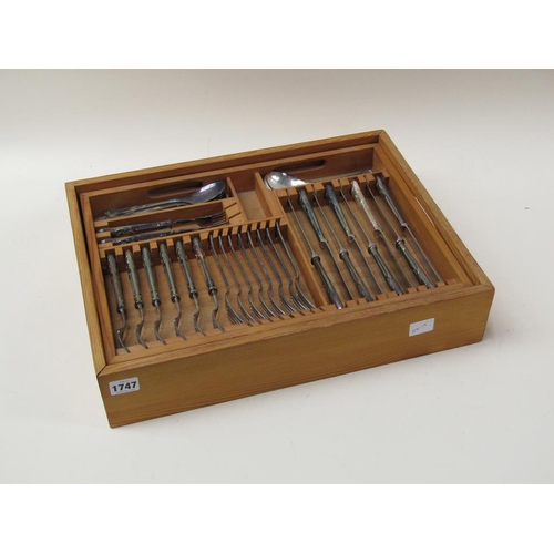 1747 - TRAY OF SILVER PLATED CUTLERY