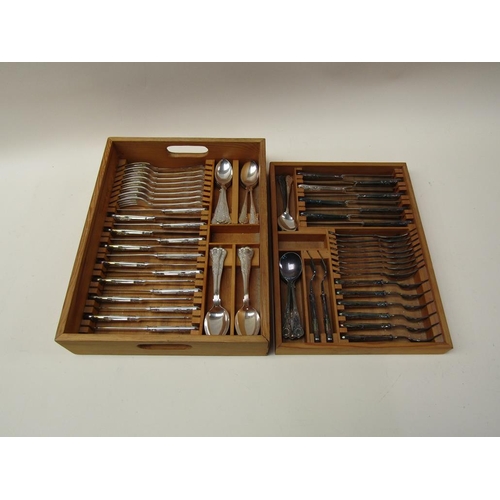 1747 - TRAY OF SILVER PLATED CUTLERY