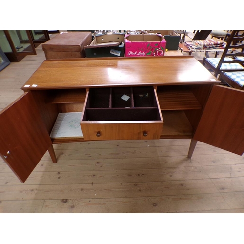 1924 - 1960/70 TEAK SIDEBOARD WITH 3 CENTRAL DRAWERS FLANKED BY CUPBOARDS 135 x 87 cms