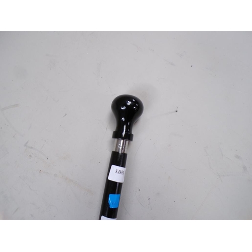 1441 - WALKING CANE WITH A MERCEDES TYPE TOP
