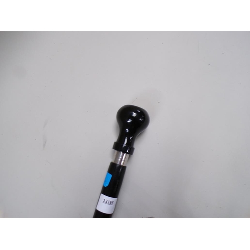 1442 - WALKING CANE WITH A FERRARI TYPE HANDLE