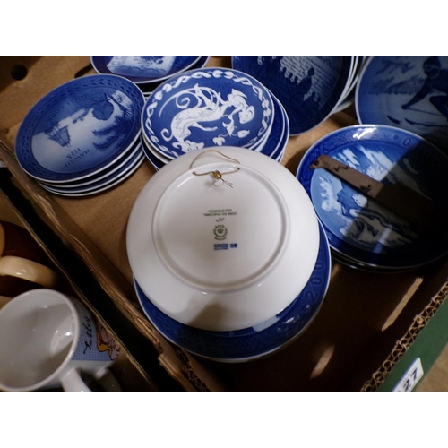 127 - COPENHAGEN AND BING & GRONDAHL CHRISTMAS PLATES