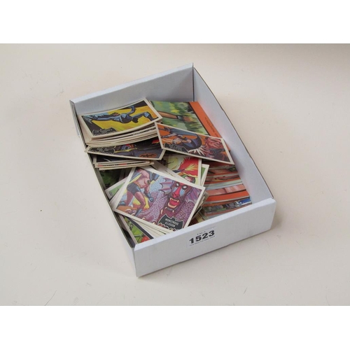 1523 - COLLECTION OF BATMAN FACT CARDS FROM 1966 AND TARZAN BANNER PRODUCTIONS INC. 1966 CARDS