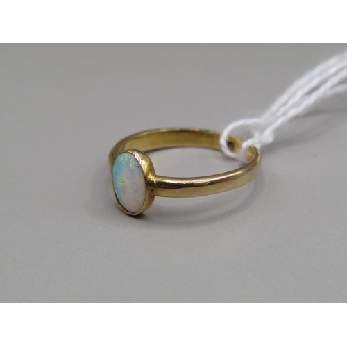 1554 - 18ct GOLD OPAL RING SIZE H 1/2