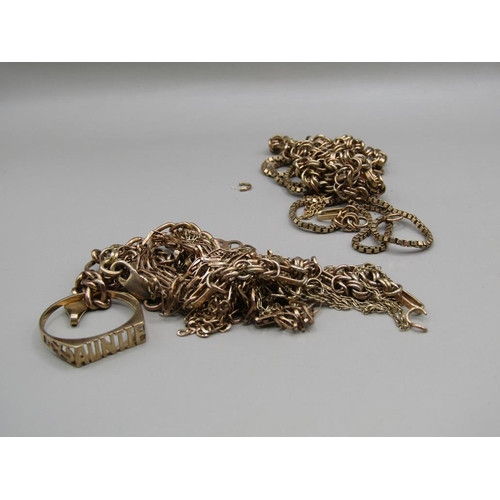 1561 - BAG OF 9ct GOLD AND OTHER GILT METAL CHAINS