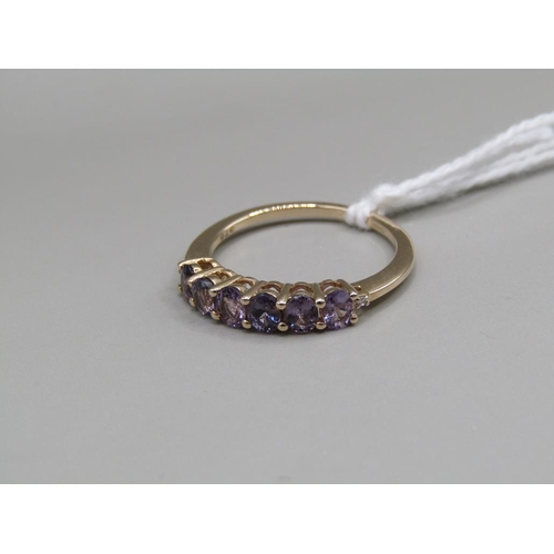 1597 - YELLOW GOLD PURPLE SPINEL RING SIZE N