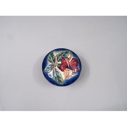 1702 - MOORCROFT POWDER JAR AND COVER - MARKED SECOND TO BASE, 13cms DIA