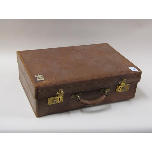 1693 - BROWN LEATHER TRAVEL CASE