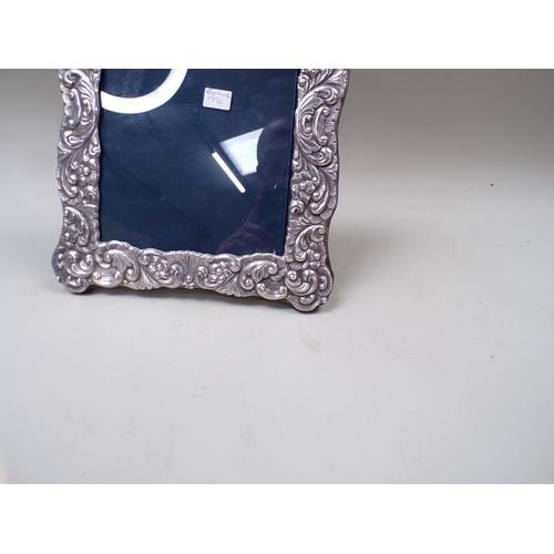 1668 - SILVER EASEL PHOTO FRAME