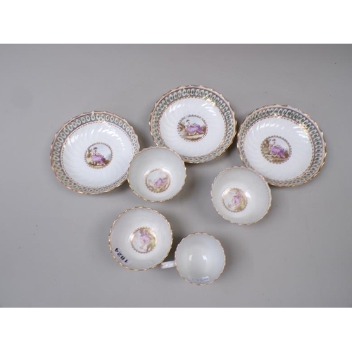 1824 - COLLECTION OF EARLY 19C ENGLISH TEABOWLS AND SAUCERS