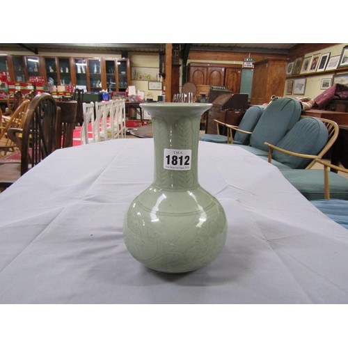 1812 - CHINESE CELEDON GLAZED VASE, 20CM H