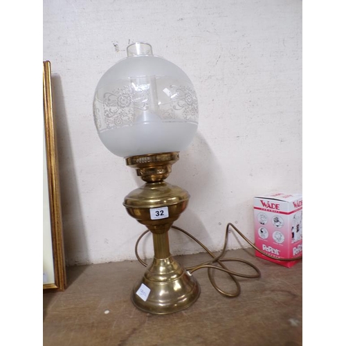 32 - BRASS OIL LAMP STYLE ELECTRIC LAMP