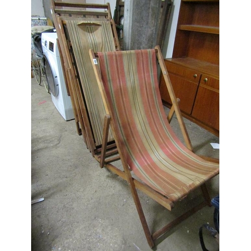 701 - COLLECTION OF VINTAGE DECKCHAIRS¬