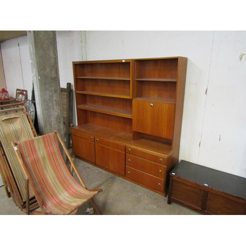 711 - TEAK WALL UNIT