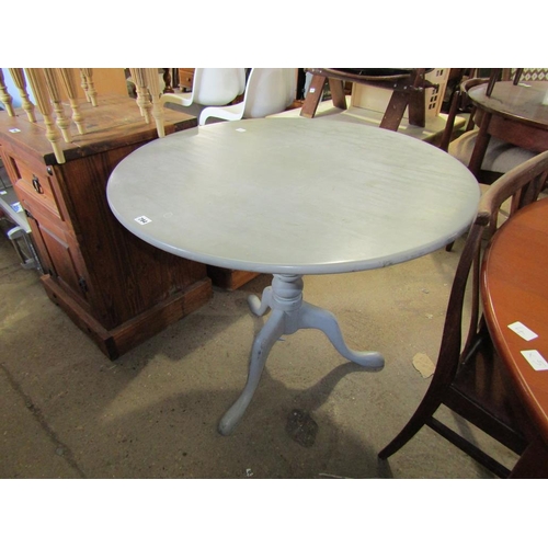 794 - PEDESTAL TABLE