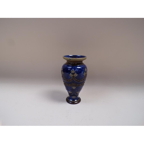 1790 - DOULTON LAMBETH STONEWARE VASE, 16CM H