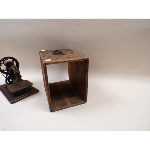 1318 - WILLCOX & GIBBS SEWING MACHINE IN WOODEN CASE