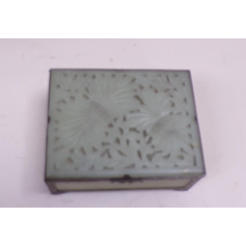 1446 - ORIENTAL CARVED GREENSTONE BOX AND COVER 11.5cms W