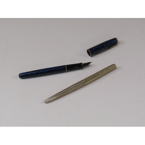 1497 - SHEAFFER PEN AND PARKER SONNET PEN