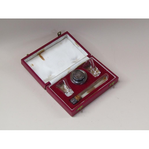 1504 - BOXED COMMUNION SET