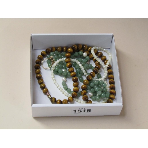 1515 - TIGERS EYE NECKLACE, BEAD NECKLACES AND 9ct GREEN STONE SET RING