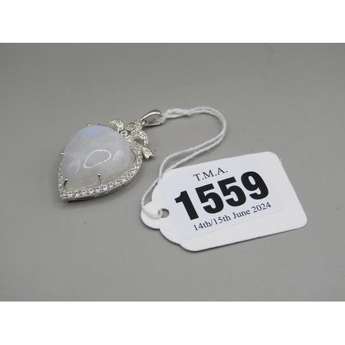 1559 - SILVER AND MOONSTONE HEART SHAPED PENDANT