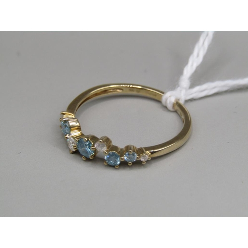 1602 - YELLOW GOLD BLUE/WHITE DIAMOND RING - SIZE P