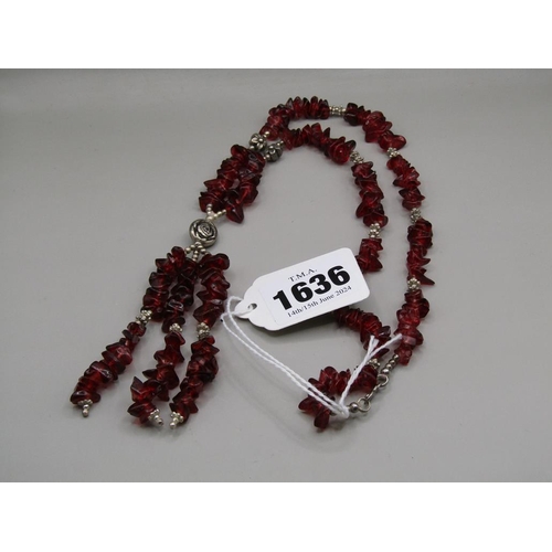 1636 - SILVER GARNET NECKLACE