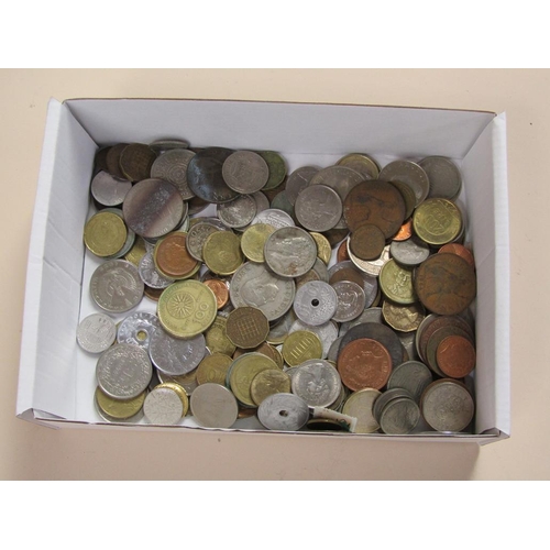 1653 - COINS AND BANKNOTES