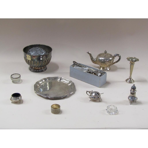 1702 - BOX OF MIXED SILVER PLATED WARES