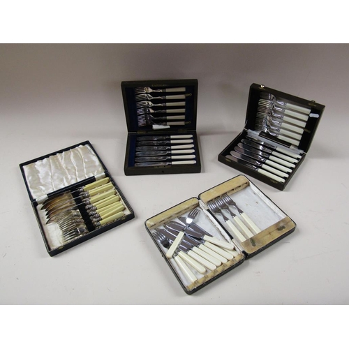 1717 - BOX SETS OF SILVER PLATED CUTLERY