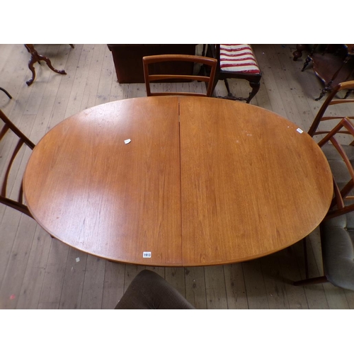 1913 - MID CENTURY TEAK OVAL DINING TABLE WITH SIX UPHOLSTERED CHAIRS