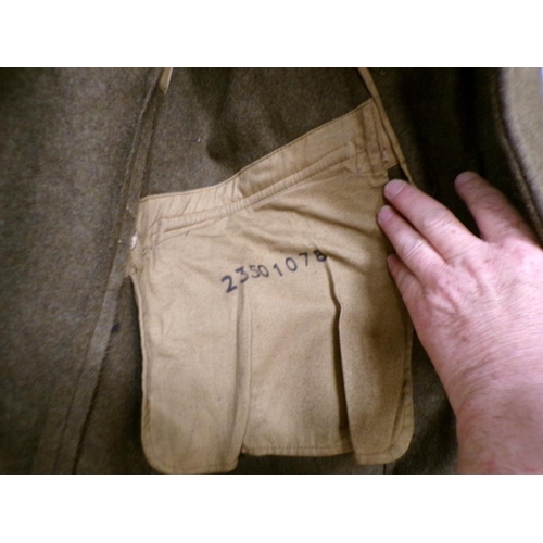 141 - WW2 TRENCH COAT