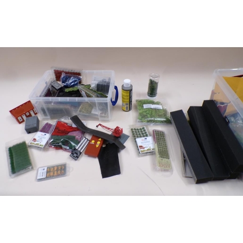 1313 - MODEL RAILWAY MODELLING KITS AND ACCESSORIES